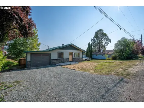 1534 Harris Street Myrtle Point OR 97458