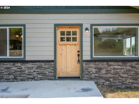 1534 Harris Street Myrtle Point OR 97458