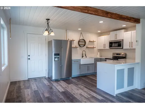 1534 Harris Street Myrtle Point OR 97458
