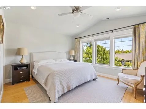 5239 NE 31st Avenue Portland OR 97211