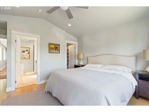 5239 NE 31st Avenue Portland OR 97211
