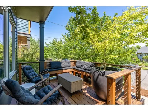 5239 NE 31st Avenue Portland OR 97211