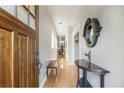 5239 NE 31st Avenue Portland OR 97211