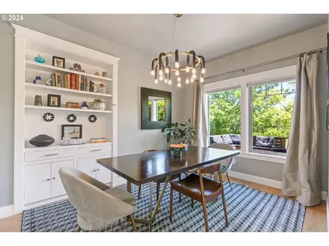 5239 NE 31st Avenue Portland OR 97211