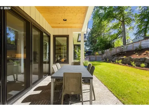 4515 SW 59th Avenue Portland OR 97221