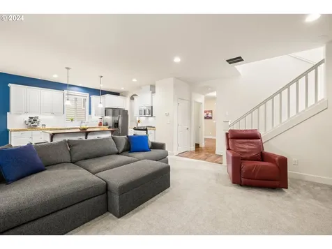 9212 NW Harvest Hill Drive Portland OR 97229