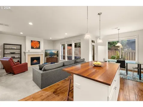9212 NW Harvest Hill Drive Portland OR 97229