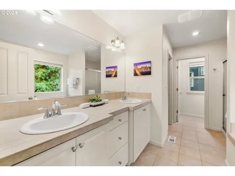 9212 NW Harvest Hill Drive Portland OR 97229