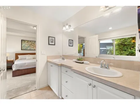 9212 NW Harvest Hill Drive Portland OR 97229