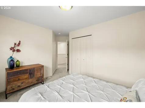 9212 NW Harvest Hill Drive Portland OR 97229