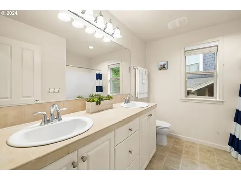 9212 NW Harvest Hill Drive Portland OR 97229