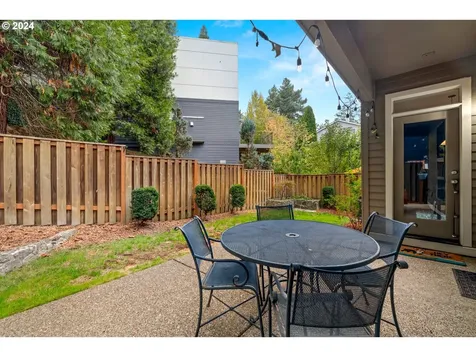 9212 NW Harvest Hill Drive Portland OR 97229