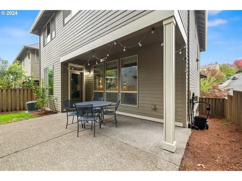 9212 NW Harvest Hill Drive Portland OR 97229
