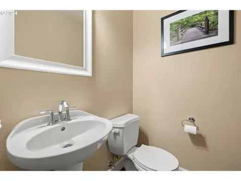 9212 NW Harvest Hill Drive Portland OR 97229