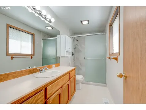 3103 Ne 166th Place Vancouver WA 98682