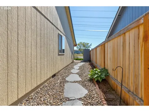 3103 Ne 166th Place Vancouver WA 98682