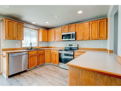3103 Ne 166th Place Vancouver WA 98682