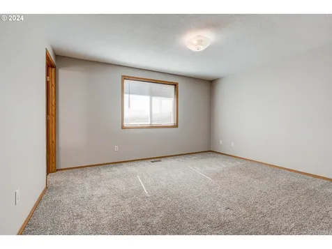 3103 Ne 166th Place Vancouver WA 98682