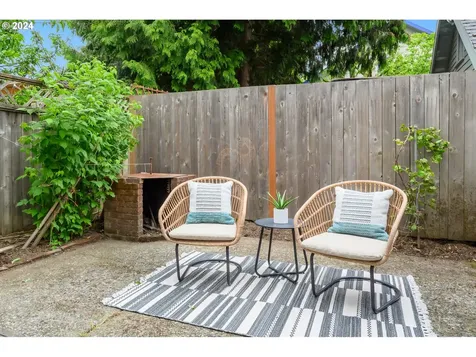 1903 Se Brooklyn Street Portland OR 97202