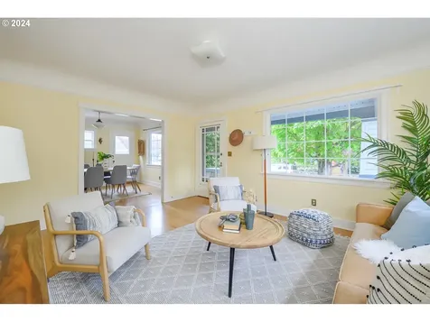 1903 Se Brooklyn Street Portland OR 97202