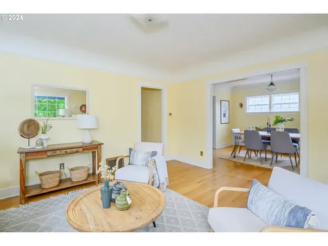1903 Se Brooklyn Street Portland OR 97202