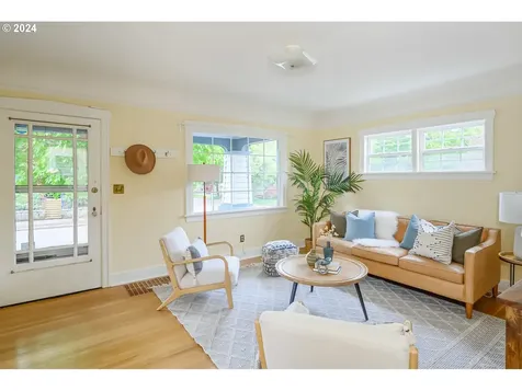 1903 Se Brooklyn Street Portland OR 97202