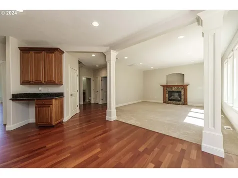 704 W S Street Washougal WA 98671