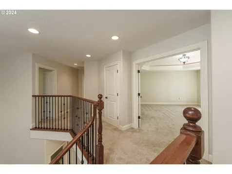 704 W S Street Washougal WA 98671