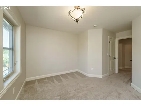 704 W S Street Washougal WA 98671
