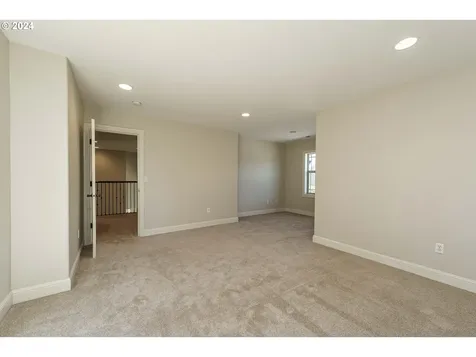 704 W S Street Washougal WA 98671