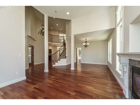 704 W S Street Washougal WA 98671