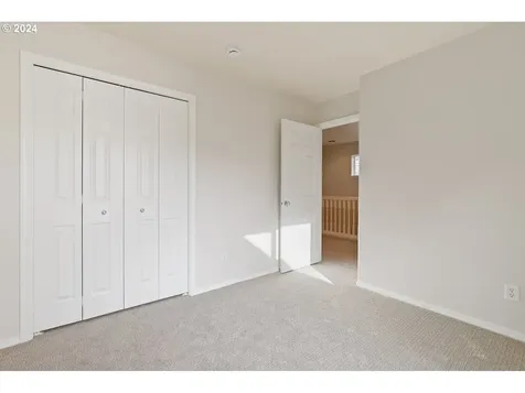 902 SE Marinette Avenue Hillsboro OR 97123