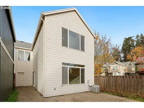 902 SE Marinette Avenue Hillsboro OR 97123