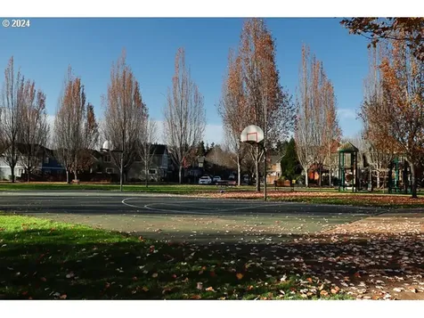 902 SE Marinette Avenue Hillsboro OR 97123