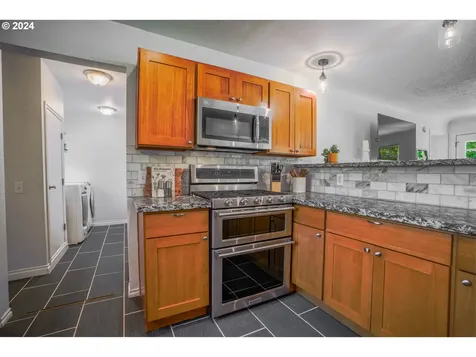 925 NW Dale Avenue Portland OR 97229