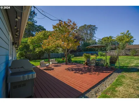 925 NW Dale Avenue Portland OR 97229