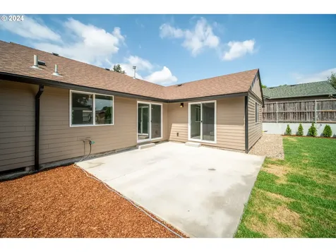 2300 Ne Elliott Avenue Gresham OR 97030