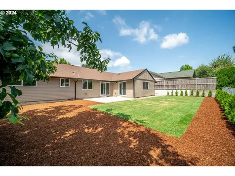 2300 Ne Elliott Avenue Gresham OR 97030