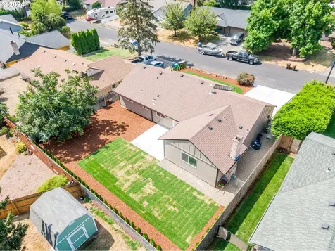 2300 Ne Elliott Avenue Gresham OR 97030