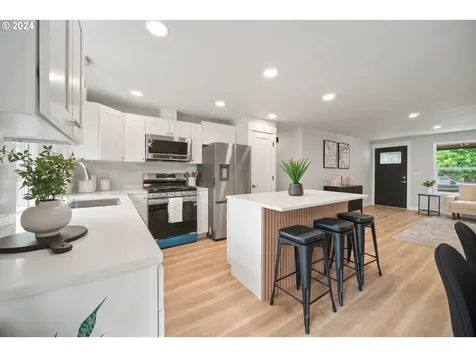 2300 Ne Elliott Avenue Gresham OR 97030