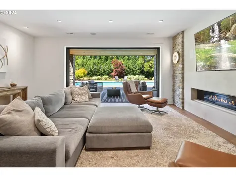 1289 Chandler Road Lake Oswego OR 97034