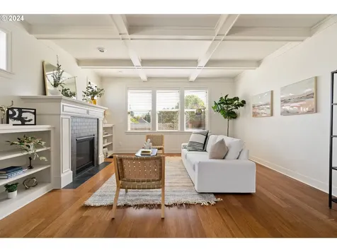 4834 Ne 25th Avenue Portland OR 97211
