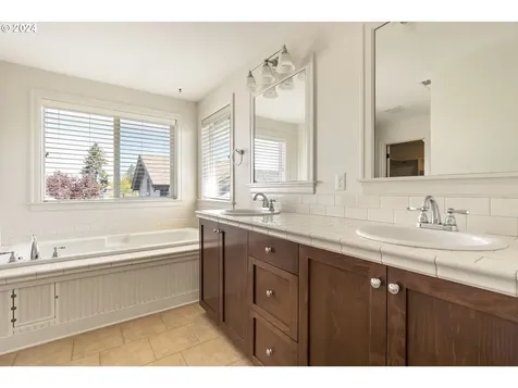 4834 Ne 25th Avenue Portland OR 97211