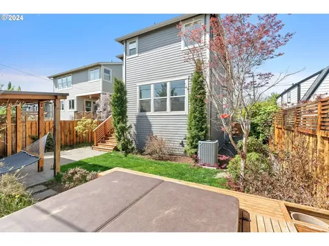 4834 Ne 25th Avenue Portland OR 97211