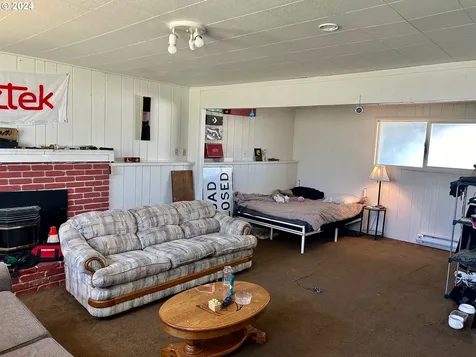 2920 Greenbriar Street Reedsport OR 97467