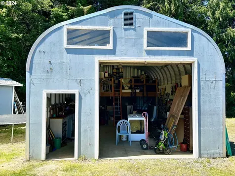 2920 Greenbriar Street Reedsport OR 97467