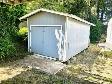 2920 Greenbriar Street Reedsport OR 97467