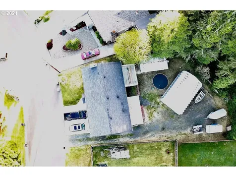 2920 Greenbriar Street Reedsport OR 97467
