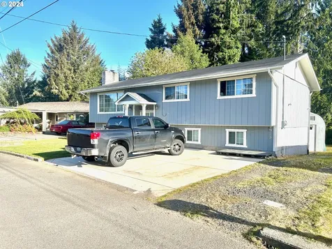 2920 Greenbriar Street Reedsport OR 97467