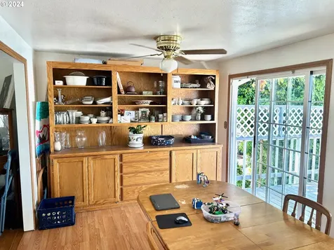 2920 Greenbriar Street Reedsport OR 97467